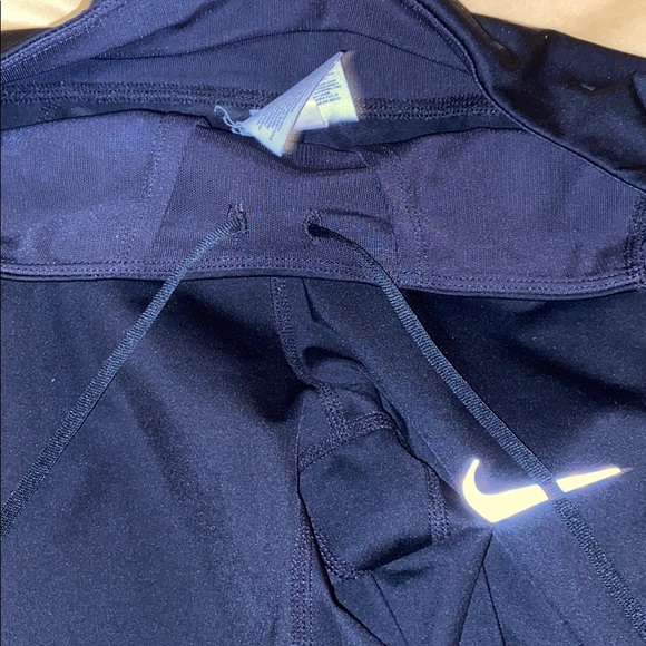 Black Nike pro leggings - Picture 3 of 3